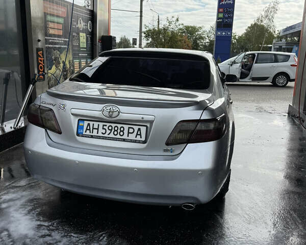 Серый Тойота Камри, объемом двигателя 2.36 л и пробегом 220 тыс. км за 8400 $, фото 2 на Automoto.ua