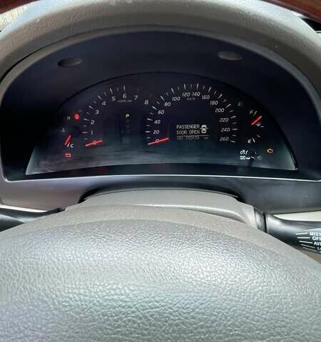 Серый Тойота Камри, объемом двигателя 3.46 л и пробегом 155 тыс. км за 8000 $, фото 4 на Automoto.ua