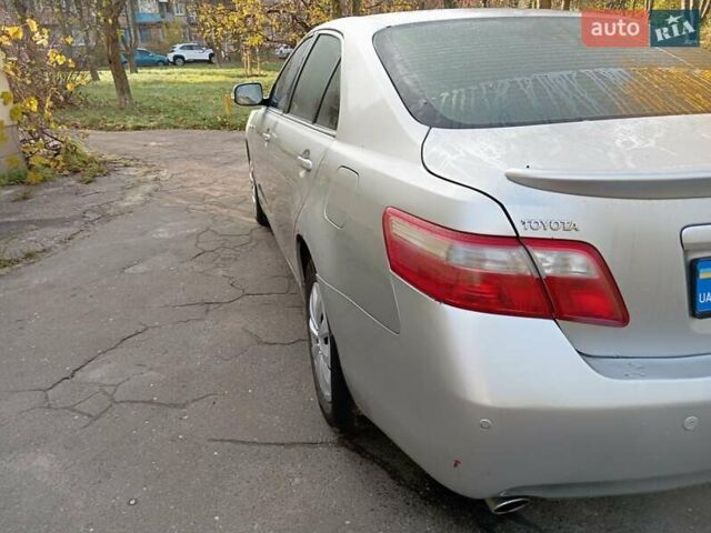 Серый Тойота Камри, объемом двигателя 3.5 л и пробегом 333 тыс. км за 5500 $, фото 19 на Automoto.ua