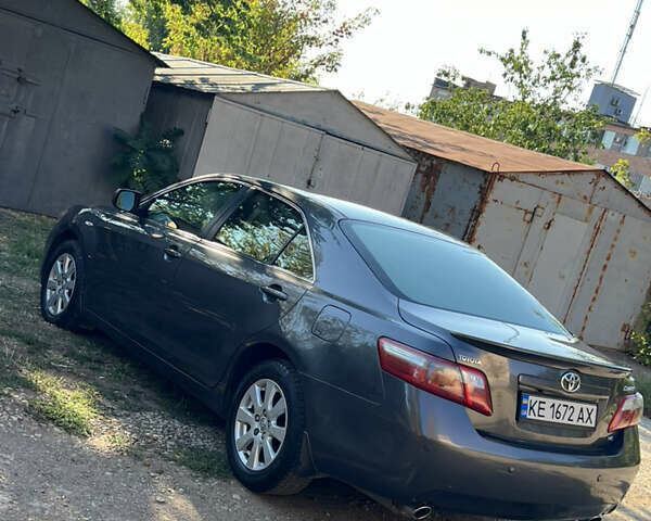 Серый Тойота Камри, объемом двигателя 3.5 л и пробегом 293 тыс. км за 7950 $, фото 6 на Automoto.ua