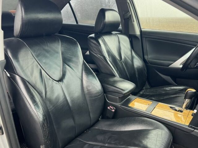 Сірий Тойота Камрі, об'ємом двигуна 3.5 л та пробігом 363 тис. км за 7999 $, фото 19 на Automoto.ua