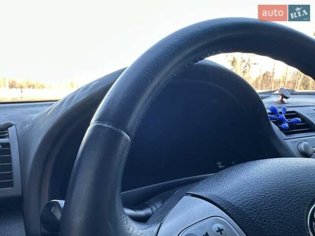 Серый Тойота Камри, объемом двигателя 2.36 л и пробегом 240 тыс. км за 6500 $, фото 21 на Automoto.ua