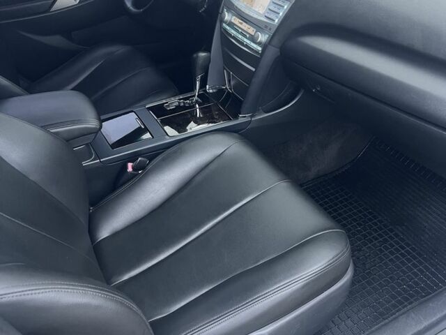 Сірий Тойота Камрі, об'ємом двигуна 2.4 л та пробігом 276 тис. км за 6500 $, фото 7 на Automoto.ua