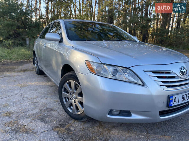 Серый Тойота Камри, объемом двигателя 2.4 л и пробегом 272 тыс. км за 7500 $, фото 10 на Automoto.ua