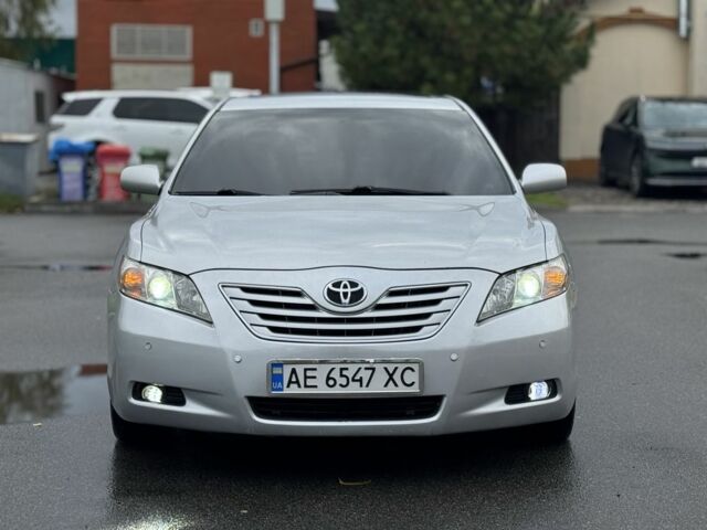 Тойота Камри 2006 в Днепре (Днепропетровске) на Automoto.ua Серый Тойота Камри, объемом двигателя 3.5 л и пробегом 220 тыс. км за 8500 $, фото 1 на Automoto.ua