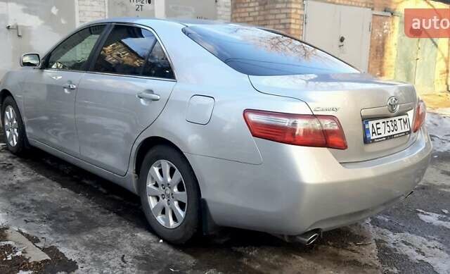 Серый Тойота Камри, объемом двигателя 3.5 л и пробегом 130 тыс. км за 10500 $, фото 6 на Automoto.ua