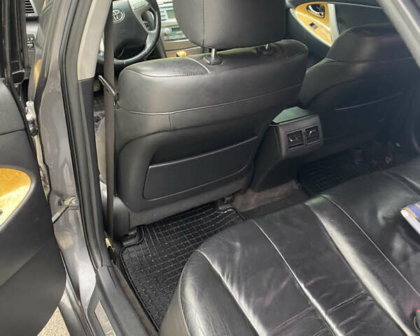 Сірий Тойота Камрі, об'ємом двигуна 3.5 л та пробігом 231 тис. км за 8000 $, фото 10 на Automoto.ua