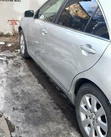 Серый Тойота Камри, объемом двигателя 3.5 л и пробегом 130 тыс. км за 10500 $, фото 8 на Automoto.ua