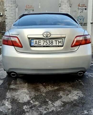 Серый Тойота Камри, объемом двигателя 3.5 л и пробегом 130 тыс. км за 10500 $, фото 7 на Automoto.ua