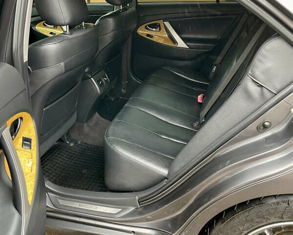 Серый Тойота Камри, объемом двигателя 2.36 л и пробегом 300 тыс. км за 9300 $, фото 14 на Automoto.ua