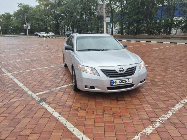 Серый Тойота Камри, объемом двигателя 3.5 л и пробегом 170 тыс. км за 5700 $, фото 4 на Automoto.ua