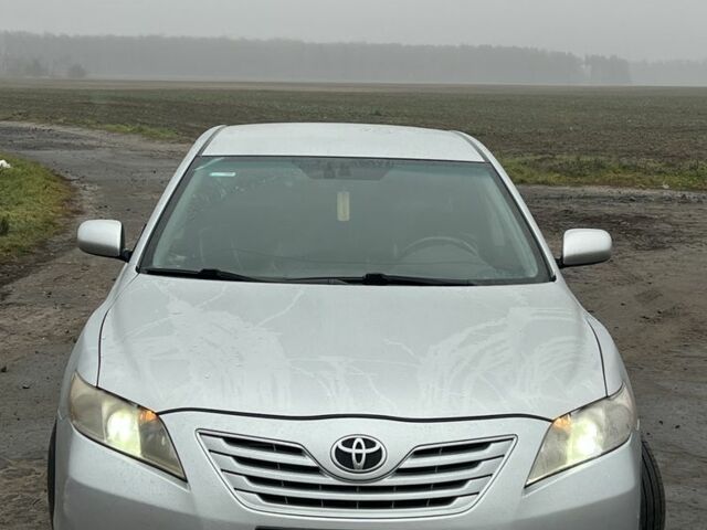 Сірий Тойота Камрі, об'ємом двигуна 3.5 л та пробігом 363 тис. км за 7999 $, фото 5 на Automoto.ua