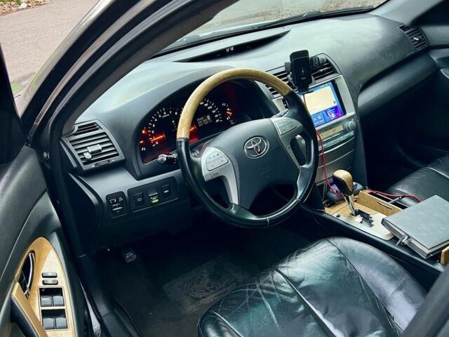 Сірий Тойота Камрі, об'ємом двигуна 3.5 л та пробігом 280 тис. км за 7000 $, фото 6 на Automoto.ua