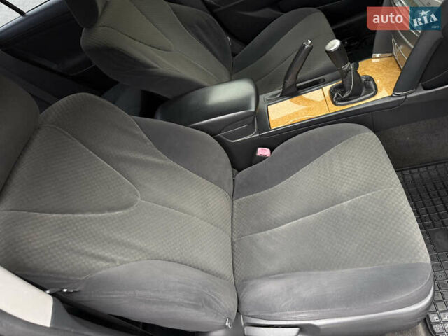 Серый Тойота Камри, объемом двигателя 2.4 л и пробегом 262 тыс. км за 6999 $, фото 20 на Automoto.ua