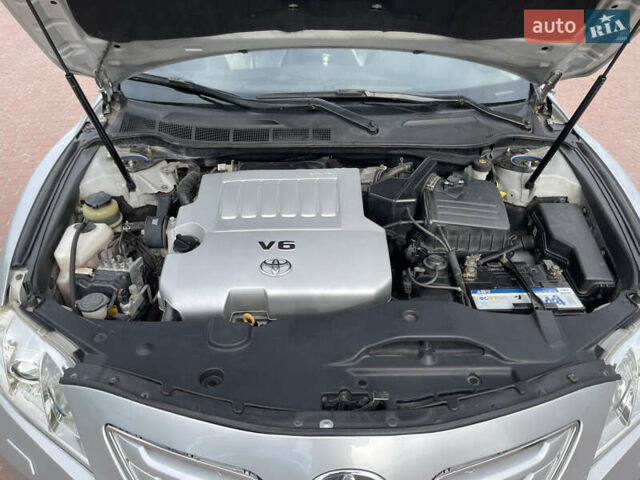 Сірий Тойота Камрі, об'ємом двигуна 3.5 л та пробігом 332 тис. км за 8700 $, фото 23 на Automoto.ua