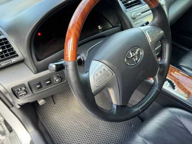 Сірий Тойота Камрі, об'ємом двигуна 3.5 л та пробігом 283 тис. км за 9100 $, фото 7 на Automoto.ua