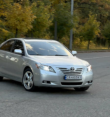 Серый Тойота Камри, объемом двигателя 3.5 л и пробегом 290 тыс. км за 8500 $, фото 10 на Automoto.ua