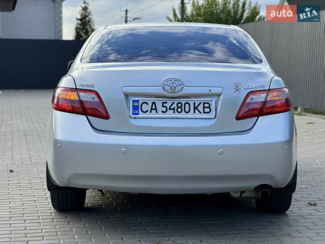 Серый Тойота Камри, объемом двигателя 2.36 л и пробегом 221 тыс. км за 7999 $, фото 25 на Automoto.ua