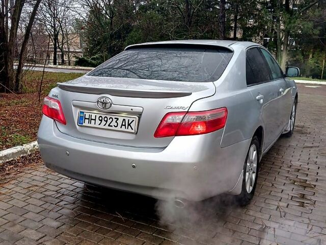 Сірий Тойота Камрі, об'ємом двигуна 2.4 л та пробігом 375 тис. км за 6500 $, фото 3 на Automoto.ua