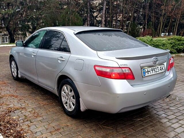 Сірий Тойота Камрі, об'ємом двигуна 2.4 л та пробігом 375 тис. км за 6500 $, фото 5 на Automoto.ua