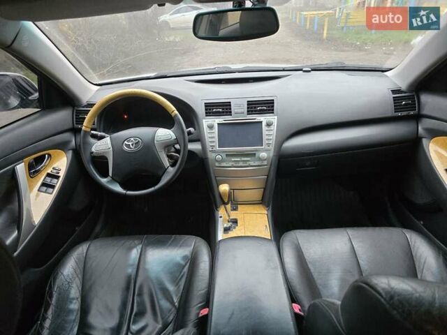 Сірий Тойота Камрі, об'ємом двигуна 3.5 л та пробігом 250 тис. км за 6300 $, фото 12 на Automoto.ua