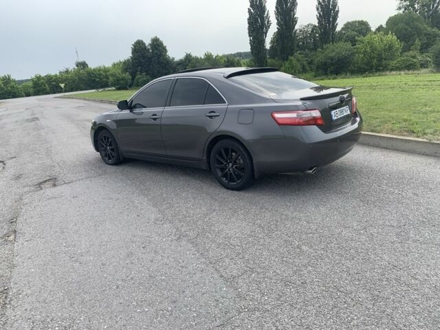 Серый Тойота Камри, объемом двигателя 3.5 л и пробегом 340 тыс. км за 7900 $, фото 5 на Automoto.ua