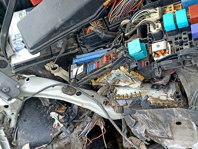 Тойота Камри 2007 в Киеве на Automoto.ua Серый Тойота Камри, объемом двигателя 2.4 л и пробегом 0 тыс. км за 4500 $, фото 4 на Automoto.ua