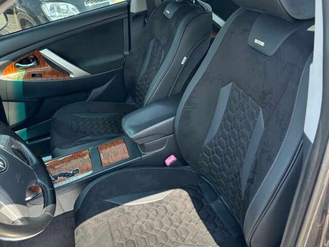 Сірий Тойота Камрі, об'ємом двигуна 2.4 л та пробігом 273 тис. км за 8500 $, фото 15 на Automoto.ua