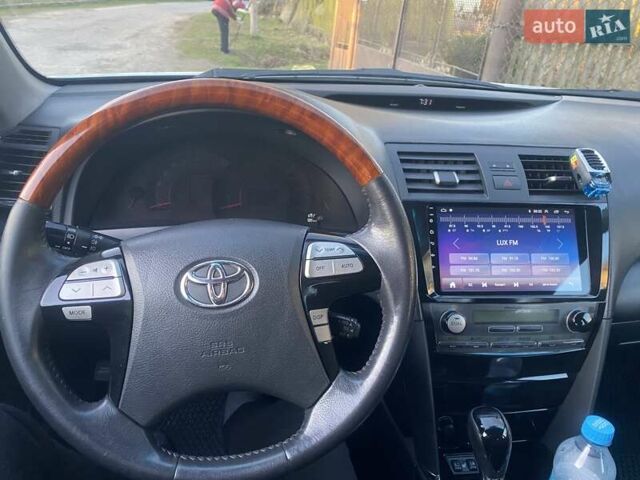 Сірий Тойота Камрі, об'ємом двигуна 3.5 л та пробігом 252 тис. км за 8800 $, фото 5 на Automoto.ua