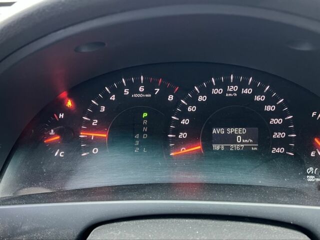 Сірий Тойота Камрі, об'ємом двигуна 2.4 л та пробігом 227 тис. км за 8200 $, фото 5 на Automoto.ua