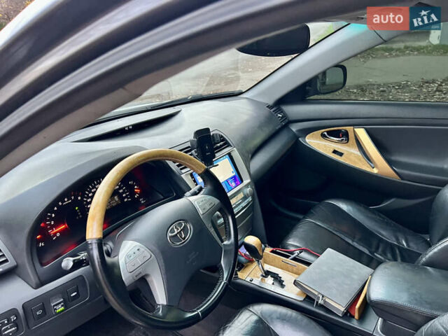 Сірий Тойота Камрі, об'ємом двигуна 3.46 л та пробігом 280 тис. км за 7000 $, фото 12 на Automoto.ua
