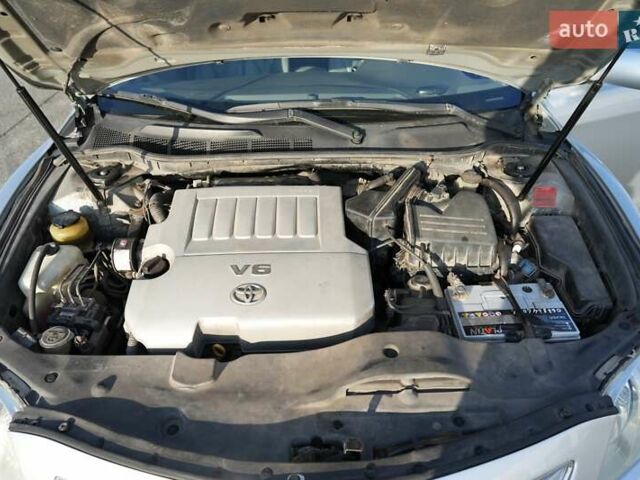 Серый Тойота Камри, объемом двигателя 3.46 л и пробегом 428 тыс. км за 10000 $, фото 26 на Automoto.ua