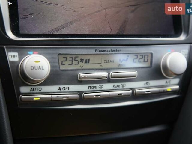 Серый Тойота Камри, объемом двигателя 3.5 л и пробегом 231 тыс. км за 10000 $, фото 16 на Automoto.ua