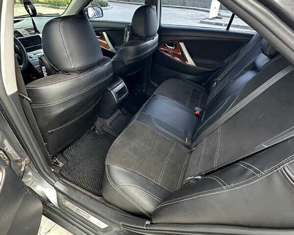 Тойота Камри 2007 в Харькове на Automoto.ua Серый Тойота Камри, объемом двигателя 2.36 л и пробегом 314 тыс. км за 7800 $, фото 6 на Automoto.ua