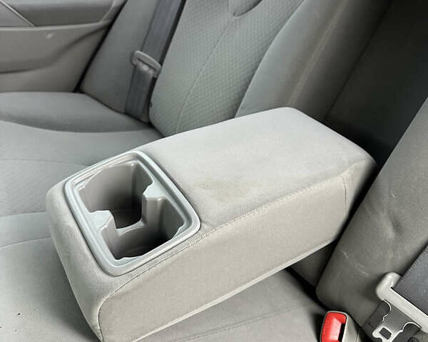 Сірий Тойота Камрі, об'ємом двигуна 2.36 л та пробігом 192 тис. км за 7650 $, фото 13 на Automoto.ua