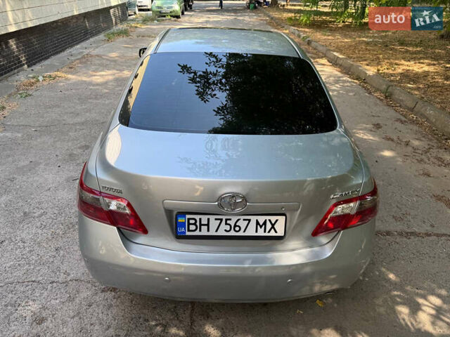 Сірий Тойота Камрі, об'ємом двигуна 2.36 л та пробігом 294 тис. км за 8700 $, фото 16 на Automoto.ua