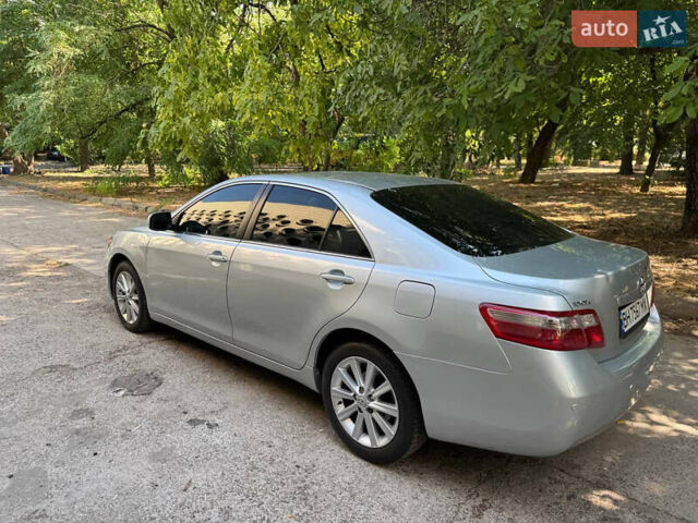 Сірий Тойота Камрі, об'ємом двигуна 2.36 л та пробігом 294 тис. км за 8700 $, фото 21 на Automoto.ua