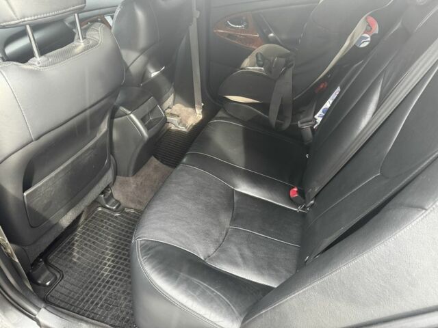 Сірий Тойота Камрі, об'ємом двигуна 2.4 л та пробігом 241 тис. км за 6500 $, фото 8 на Automoto.ua