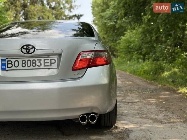 Сірий Тойота Камрі, об'ємом двигуна 2.4 л та пробігом 308 тис. км за 7799 $, фото 7 на Automoto.ua