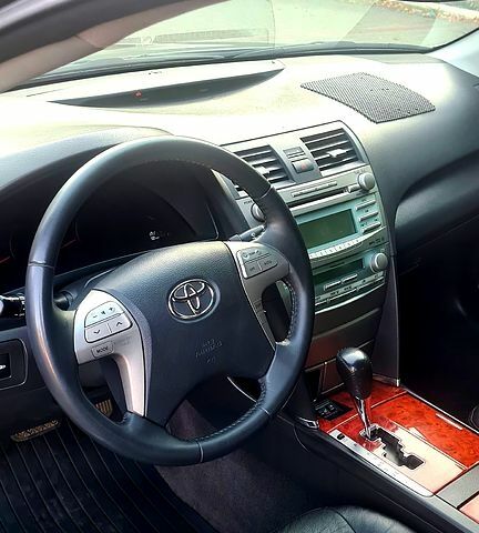 Серый Тойота Камри, объемом двигателя 2.4 л и пробегом 167 тыс. км за 9100 $, фото 6 на Automoto.ua