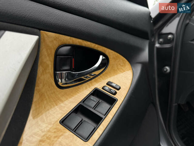 Серый Тойота Камри, объемом двигателя 2.4 л и пробегом 262 тыс. км за 6999 $, фото 10 на Automoto.ua