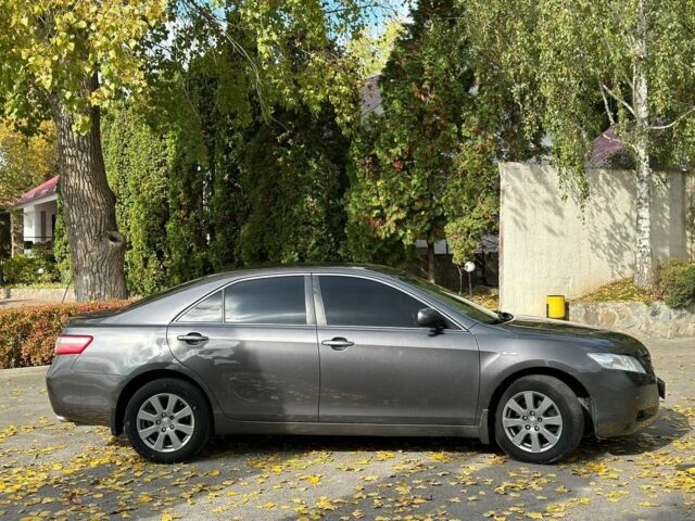 Тойота Камрі 2007 у Кропивницькому (Кіровограді) на Automoto.ua Сірий Тойота Камрі, об'ємом двигуна 3.5 л та пробігом 320 тис. км за 8500 $, фото 9 на Automoto.ua