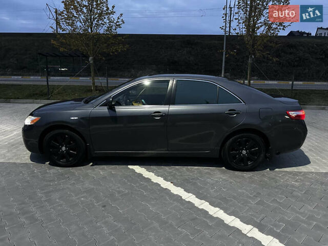 Сірий Тойота Камрі, об'ємом двигуна 2.4 л та пробігом 270 тис. км за 8200 $, фото 9 на Automoto.ua