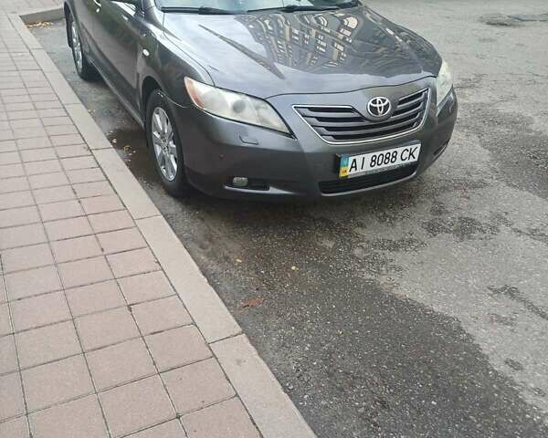 Тойота Камрі 2007 у Києві на Automoto.ua Сірий Тойота Камрі, об'ємом двигуна 2.36 л та пробігом 191 тис. км за 9500 $, фото 3 на Automoto.ua