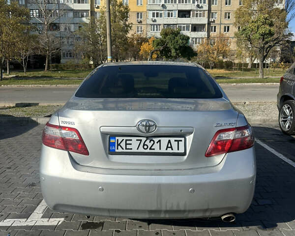 Сірий Тойота Камрі, об'ємом двигуна 2.36 л та пробігом 362 тис. км за 6800 $, фото 2 на Automoto.ua