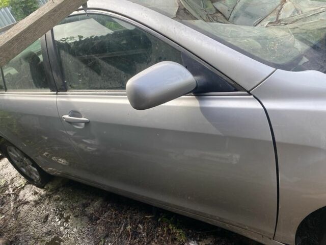 Сірий Тойота Камрі, об'ємом двигуна 2.4 л та пробігом 200 тис. км за 2500 $, фото 3 на Automoto.ua