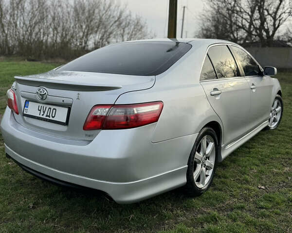 Сірий Тойота Камрі, об'ємом двигуна 2.36 л та пробігом 350 тис. км за 7800 $, фото 6 на Automoto.ua