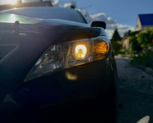 Сірий Тойота Камрі, об'ємом двигуна 2.4 л та пробігом 422 тис. км за 8000 $, фото 6 на Automoto.ua