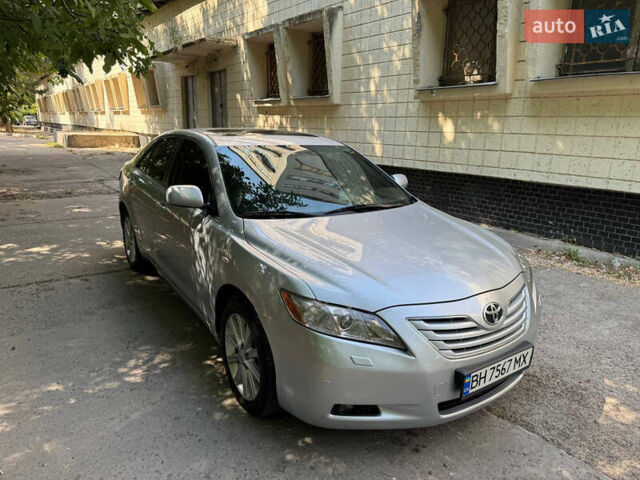 Сірий Тойота Камрі, об'ємом двигуна 2.36 л та пробігом 294 тис. км за 8700 $, фото 6 на Automoto.ua