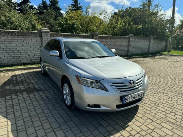 Серый Тойота Камри, объемом двигателя 2.4 л и пробегом 294 тыс. км за 8500 $, фото 9 на Automoto.ua